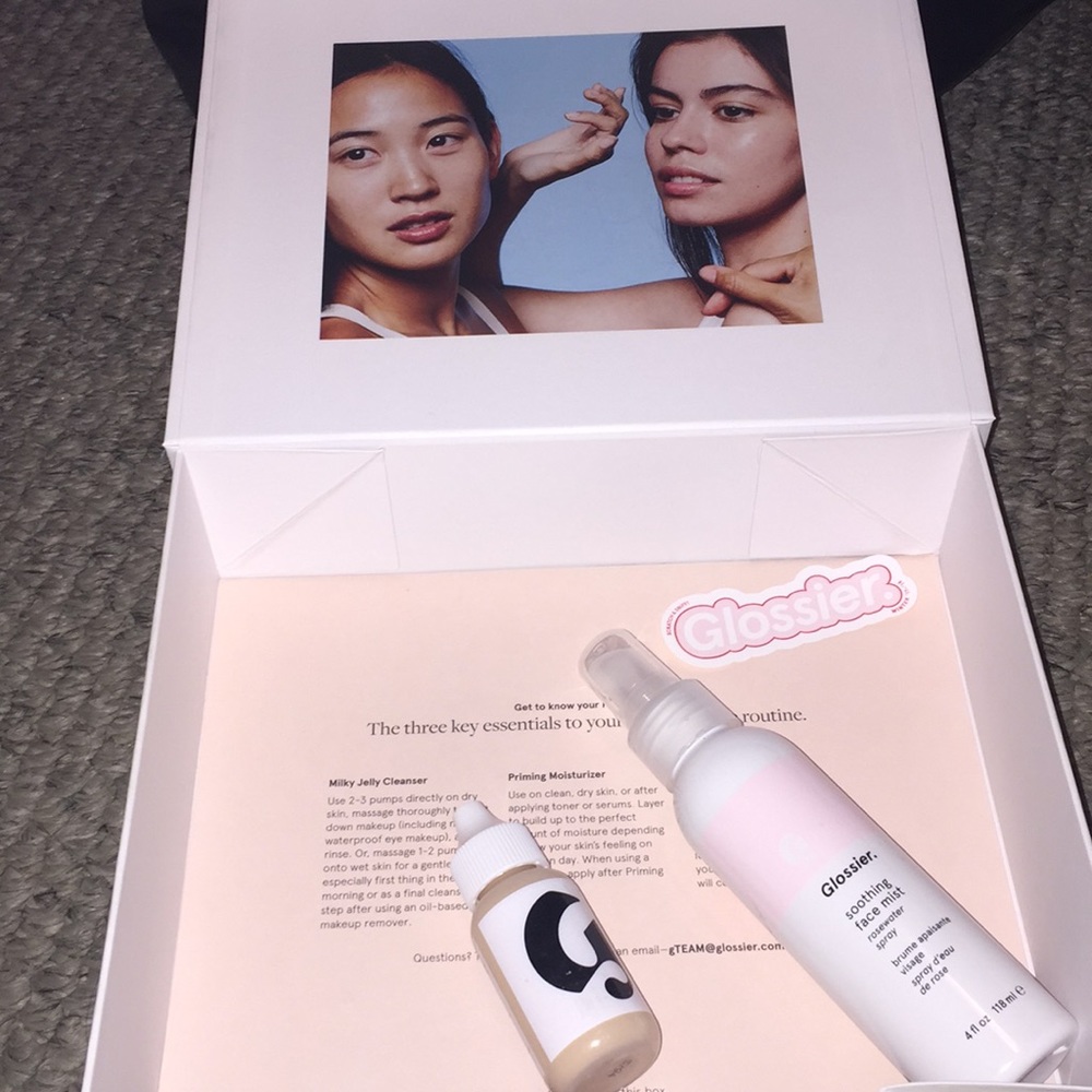 Glossier Promo Box